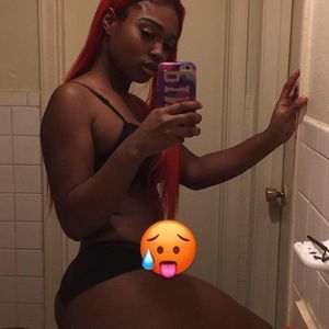 Meet your Posher, Bethany